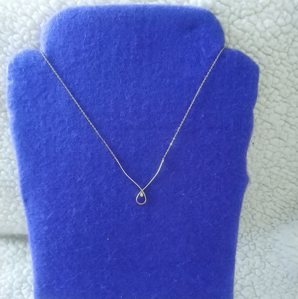Avon Vintage necklace